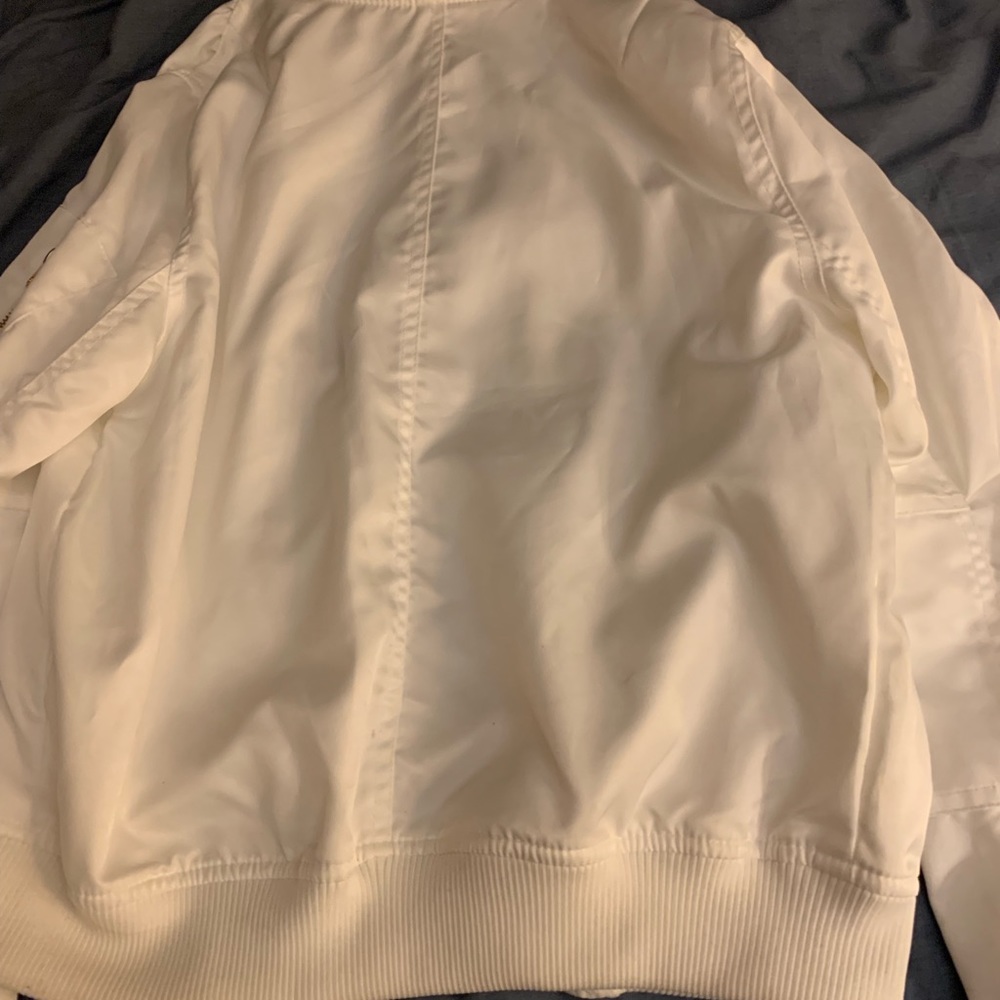 White jacket - Picture 2 of 2